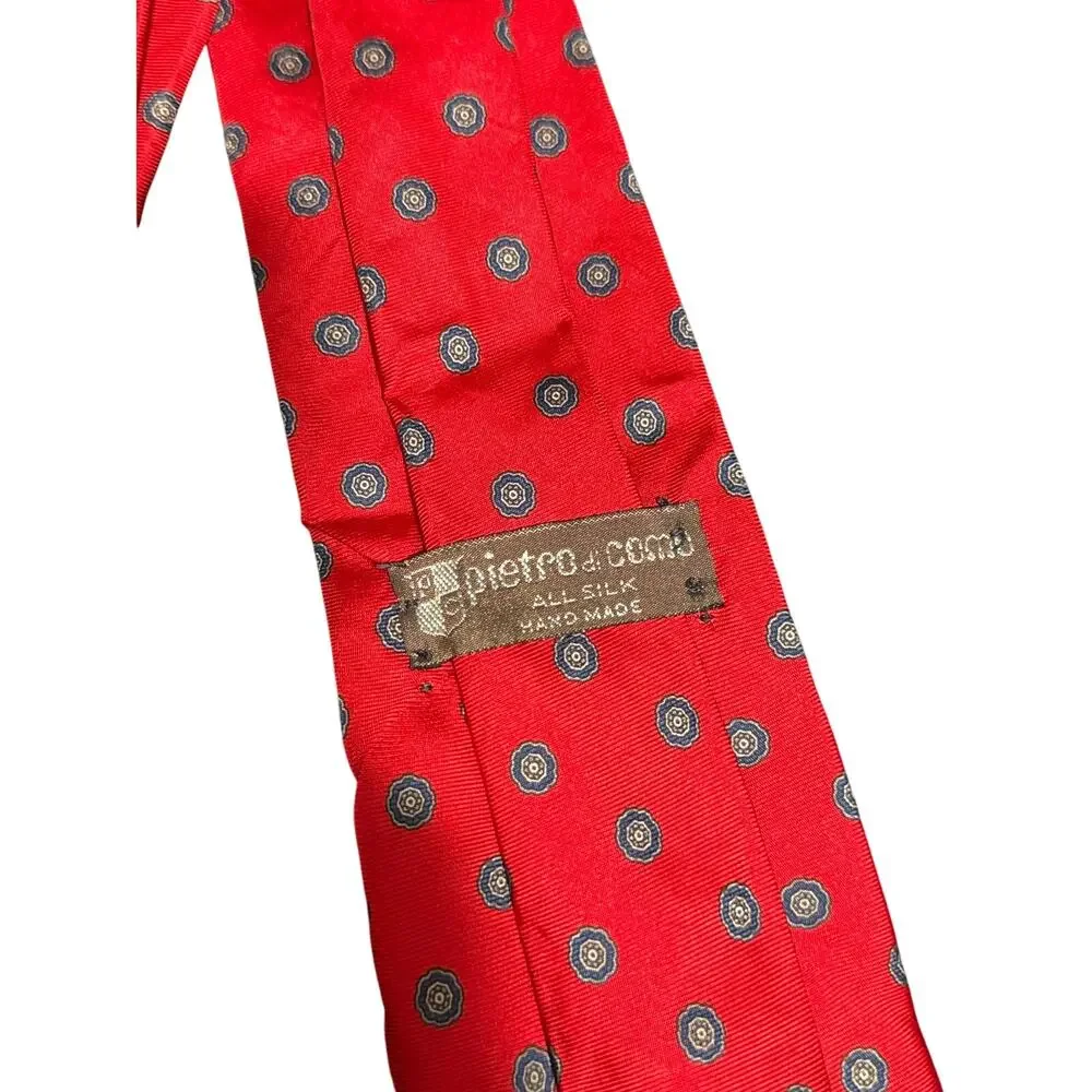 Vintage Pietro di Como Men's Red Patterned Necktie